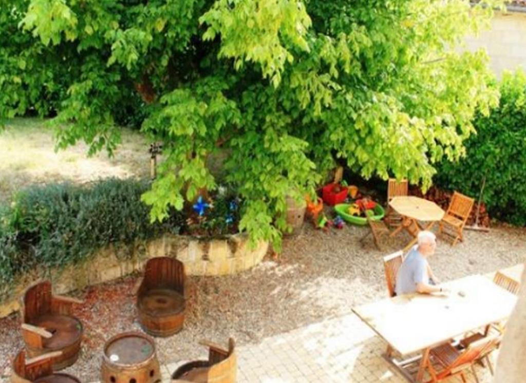 La Petite Madeleine Hotel Castillon-la-Bataille Exterior foto
